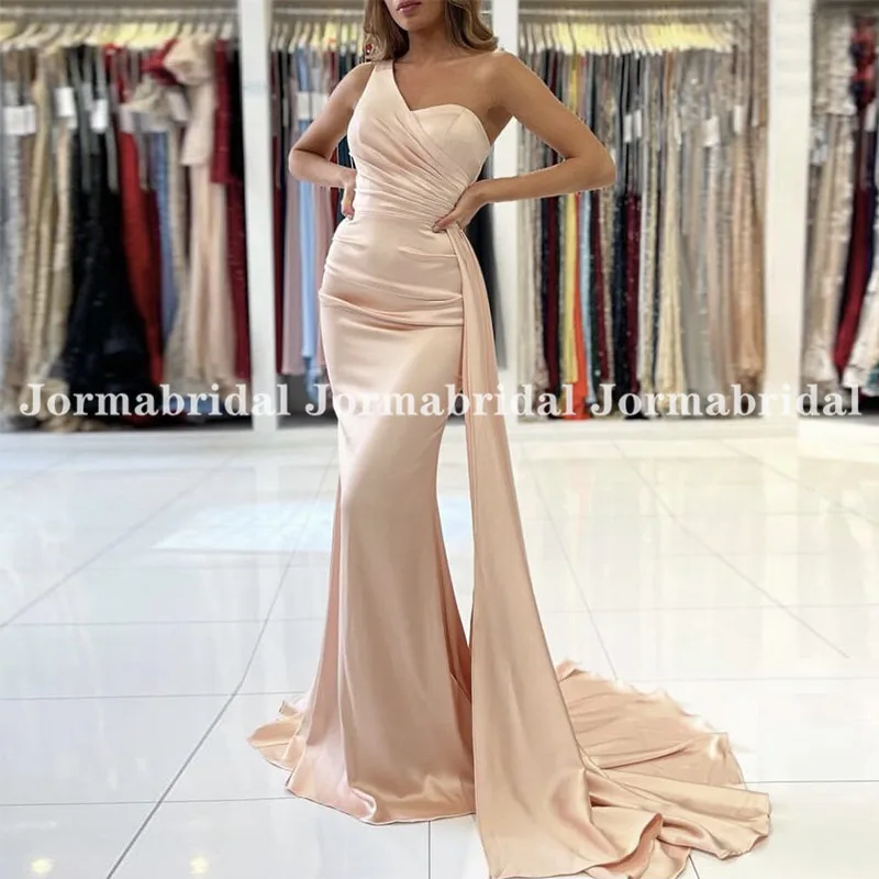 Light Coral Mermaid ชุดราตรียาว Streamer Elegant จีบ One Shoulder Evening Gowns Custom เงาซาตินอย่างเป็นทางการ