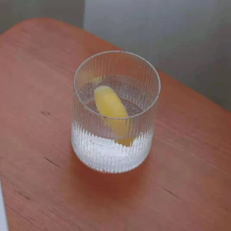 300 مللي النمط الياباني ويسكي النبيذ الزجاج اليدوية تموج الحليب عصير القدح الجليد البيرة كأس الزجاج العمودي مخطط كوب كوكتيل المياه