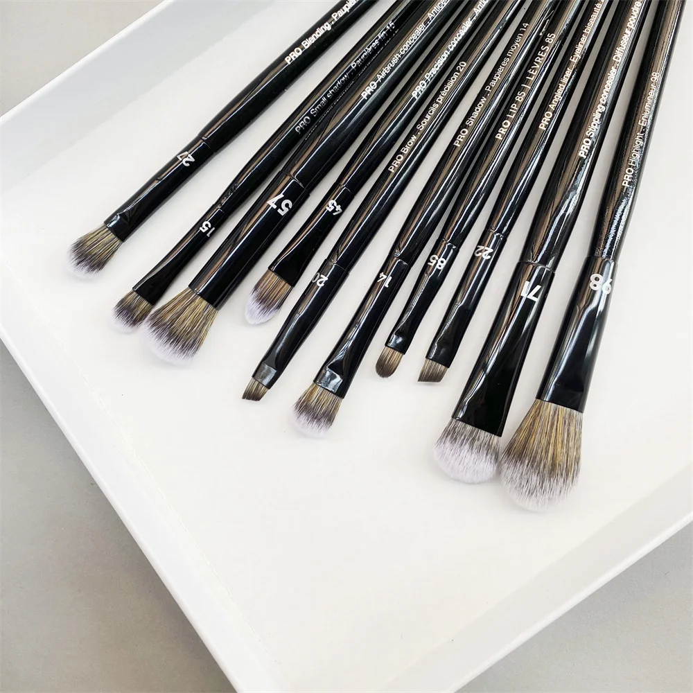 Pro Eye Makeup Brush Set 10-Pcs Black Eyeshaodw Shaping Contouring Highlight Liner Lip Concealer Blending Cosmetics Beauty Tools