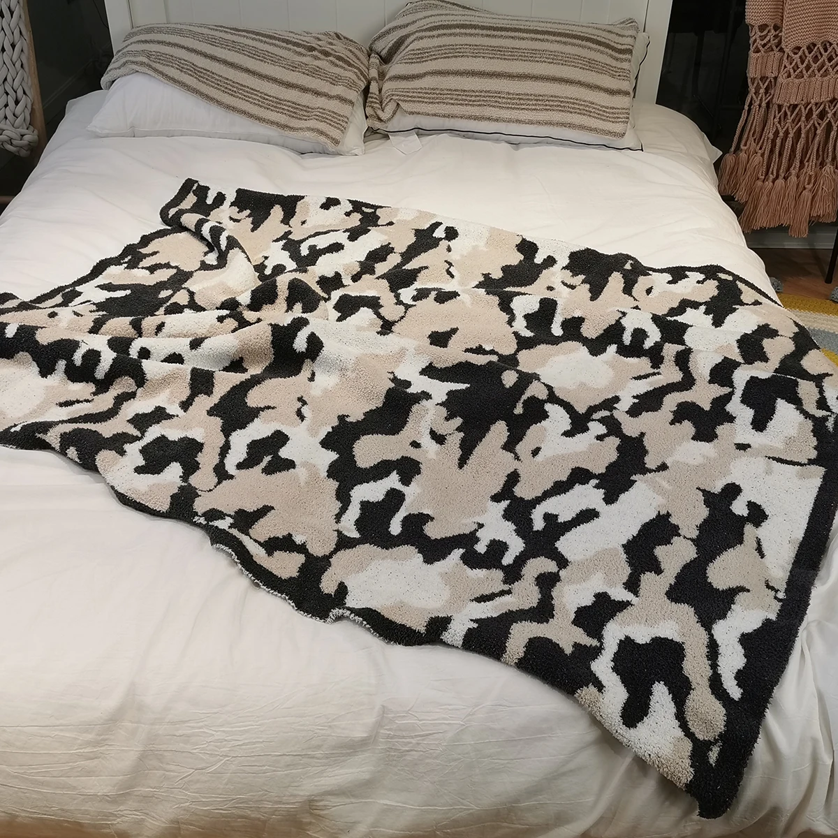 

2022 Camouflage Knitted Throw Blanket Cozy Microfiber Delicate Crochet Wearable Fluffy Office Sofa Bed Fleece Plaid Blankets