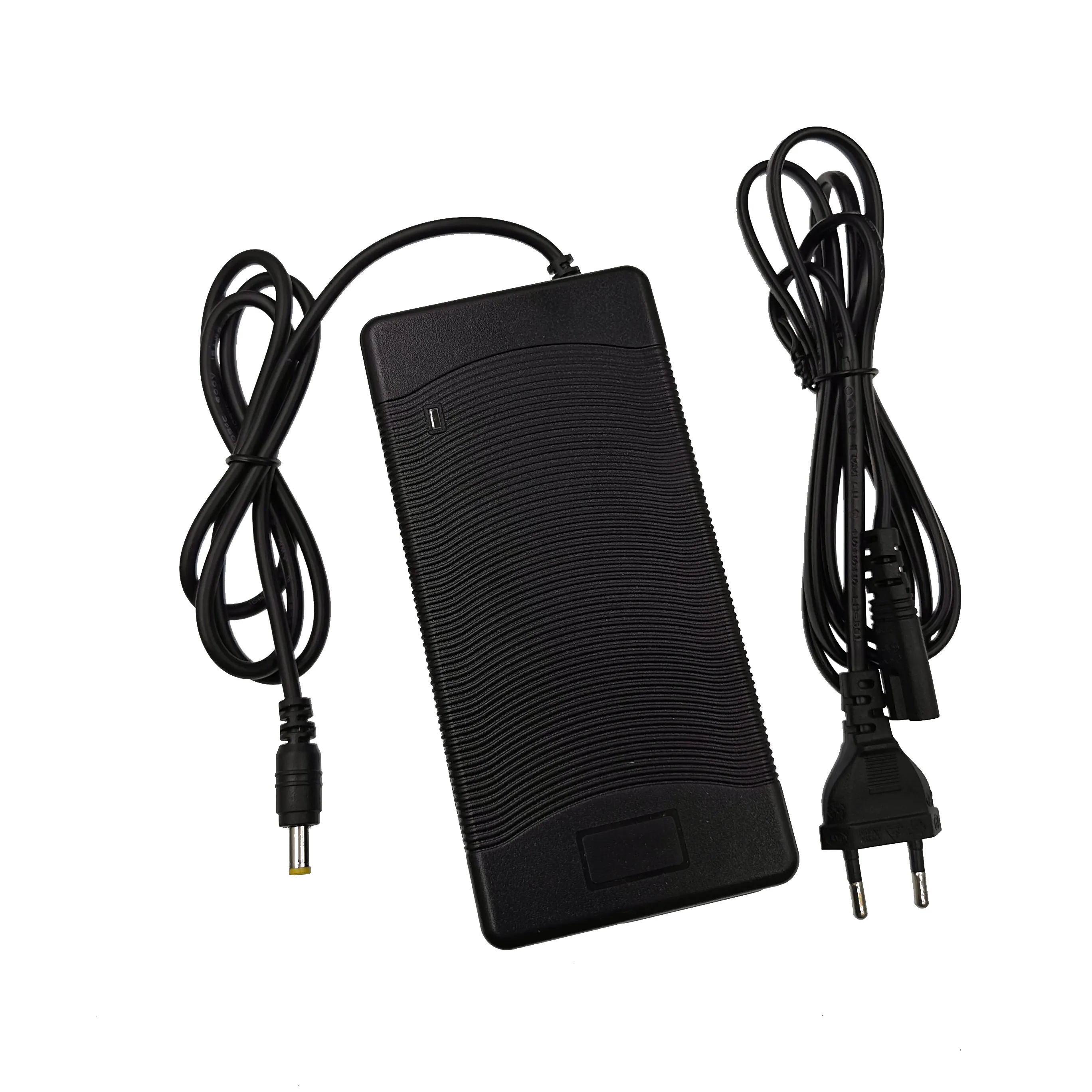 21V 5A lithium battery fast charger for five series battery electric car AC 100-240V DC 5.5mm*2.1mm High quality interface plug