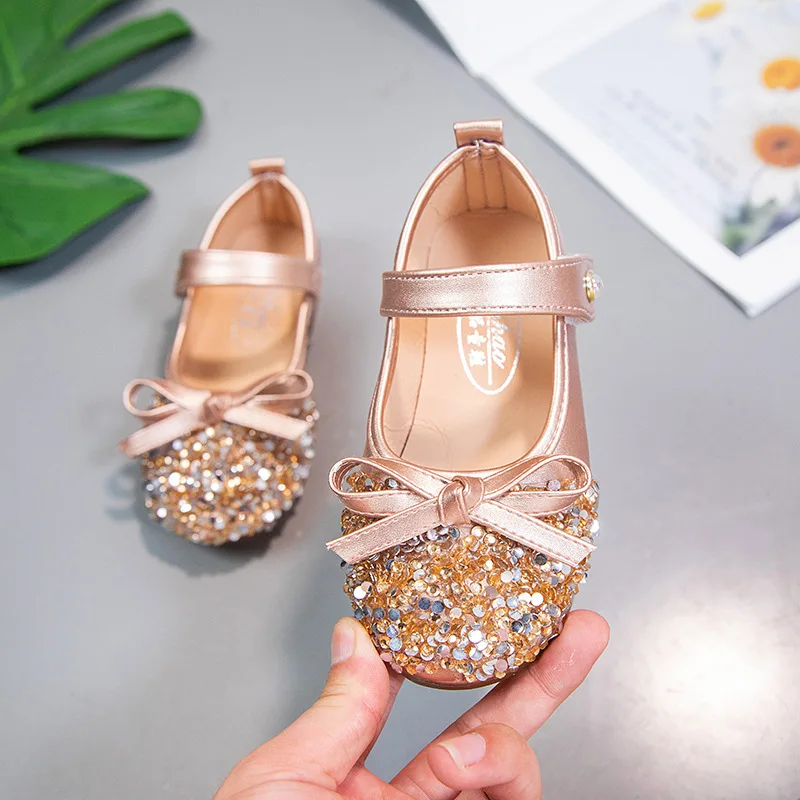 Zapatos de princesa pequeña para niña, zapatillas de cristal planas de primavera, zapatos de zapatos Mary Jane sólidos con lazo poco profundo, gancho y lazo para fiesta, 2022