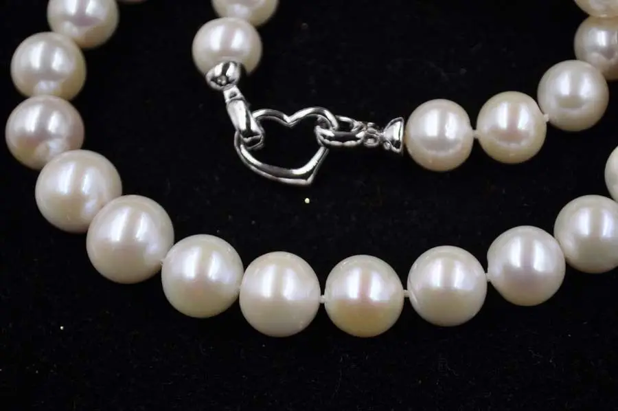 GORGEOUS big 11-12mm round white genuine natural pearl necklace Free P&P