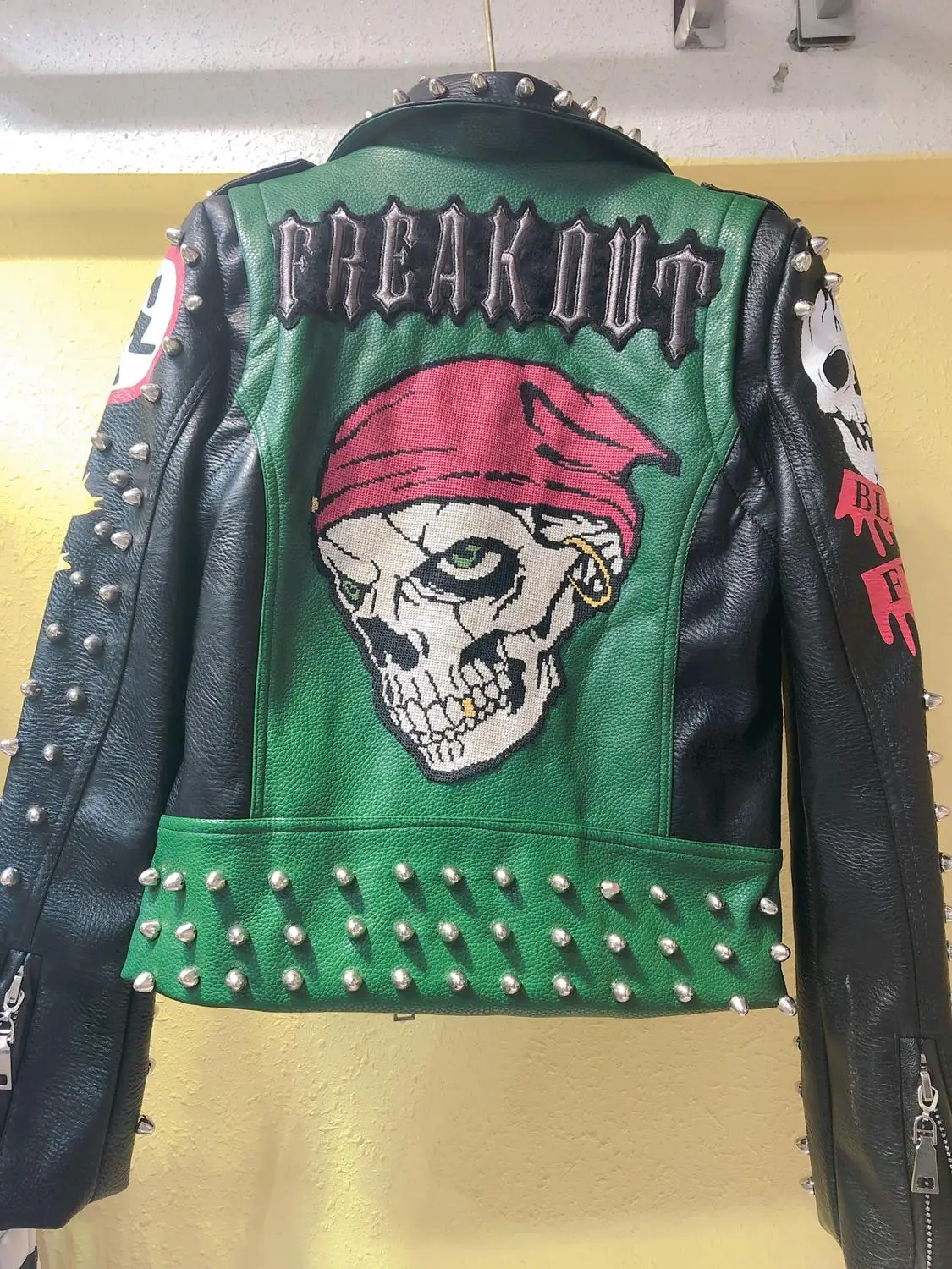 2024 autumn spring graffiti studs Women pu Leather Jacket Punk Style Biker Motorcyle Jackets and Coats Streetwear