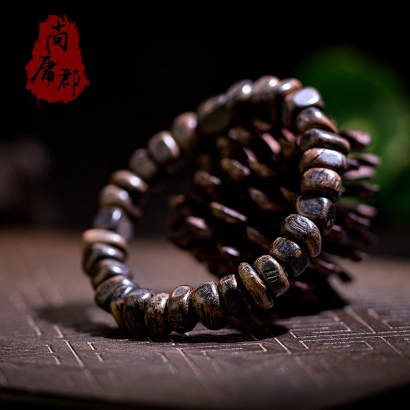 

Natural Kalimantan with shape agarwood Buddha beads women men's single ring wooden Bracelet