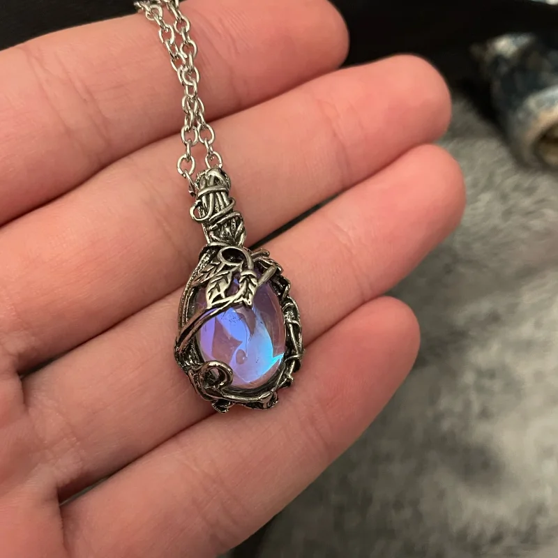 Thorny Natural Gem Stone Opal Irregular Shape Pendant Handmade Crafts DIY Necklace Jewelry Exquisite Moonstone Choker for Woman