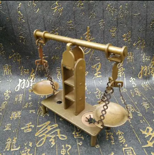 China antique brass copper brass ornaments small Libra balance small crafts antique Home Furnishing ornaments