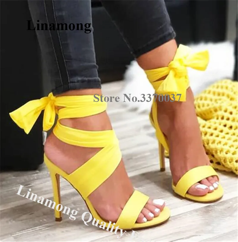 

Новые летние модные женские замшевые сандалии-гладиаторы с открытым носком на шпильке, сандалии на высоком каблуке со шнуровкой и желтыми полосками