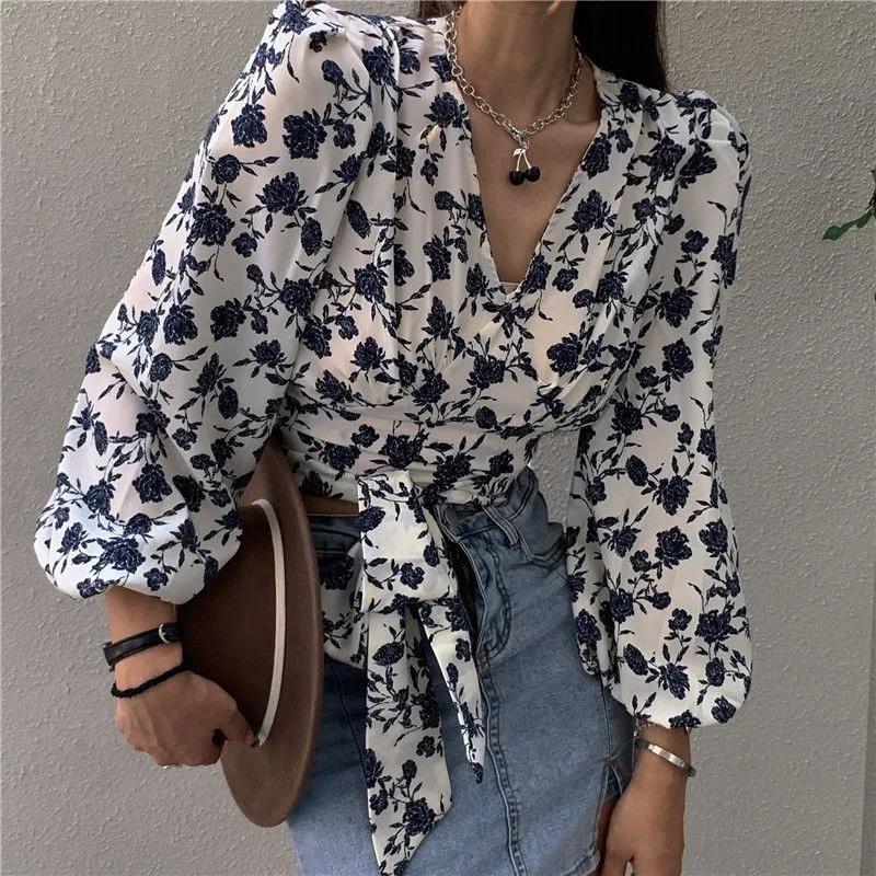 Blouses Women Floral Vintage V-neck Spring Sexy Crop High Street Lantern Sleeve Bandage Simple Ulzzang All-match Female Slim Ins