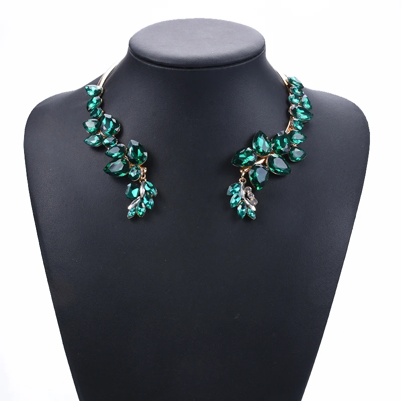 2024 New Fashion Green Glass Crystal Open Metal Choker Necklace Women Indian Vintage Statement Large Collar Necklace Jewelry