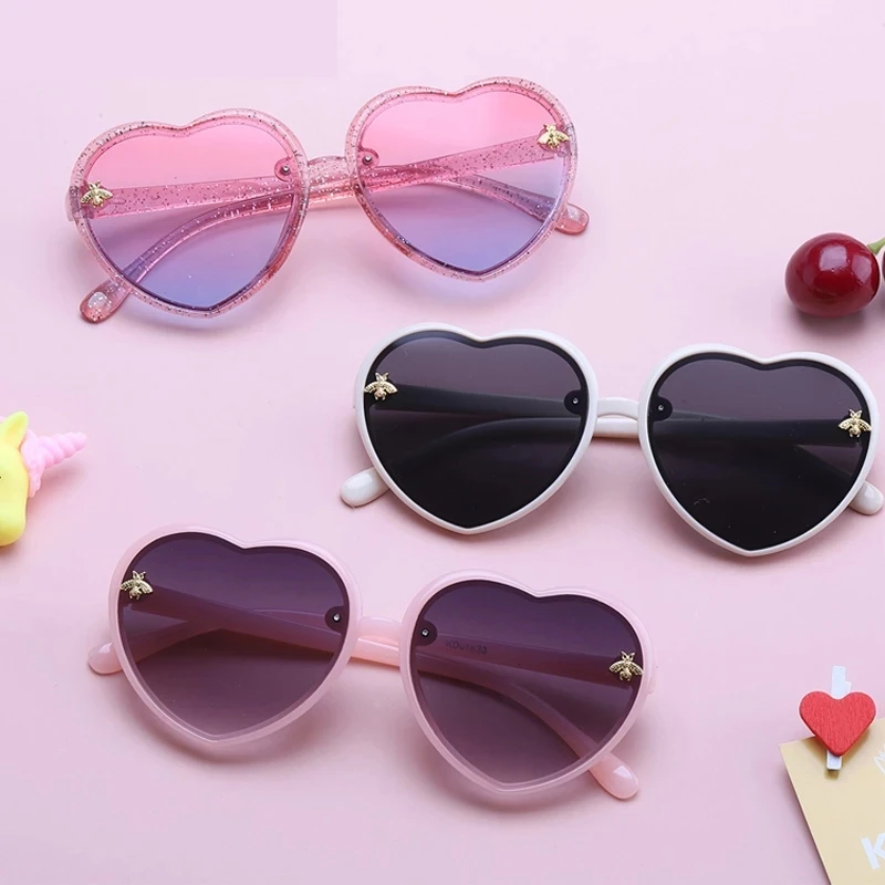 Children Boys Girls Sunglasses Heart Shape UV400 Protection Eyewear Lightweight Sunglasses for Kids Outdoors Travel Eyewear