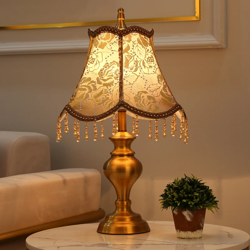 

European Mondern Table Lamps for Living Room Retro Romance Bedside Lamp Fabric Lampshade Gold Desk Lamp Home Art Deco Lighting