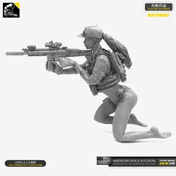 Yufan Model 1/35 Resin Soldier Kits  Model (US Army Bikini SEALs)  self-assembled A18-04