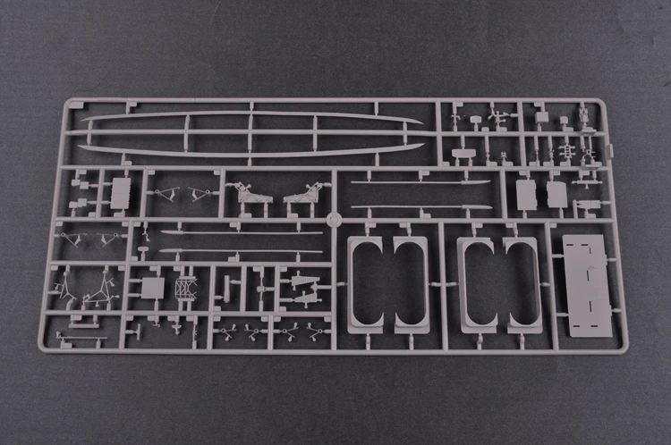 Trumpeter 05620 1/350 Scale USS CV-64 Constellation Aircraft Carrier Ship Military Assembly Plastic Model Toy Craft Building Kit