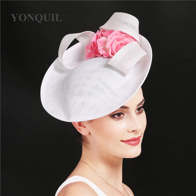 Biała formalna dama Fascinator Race Big Hat Fedora z ozdobna z kwiatem elegancka damska damska chluba kościelna z pałąkiem na głowę Chapeau