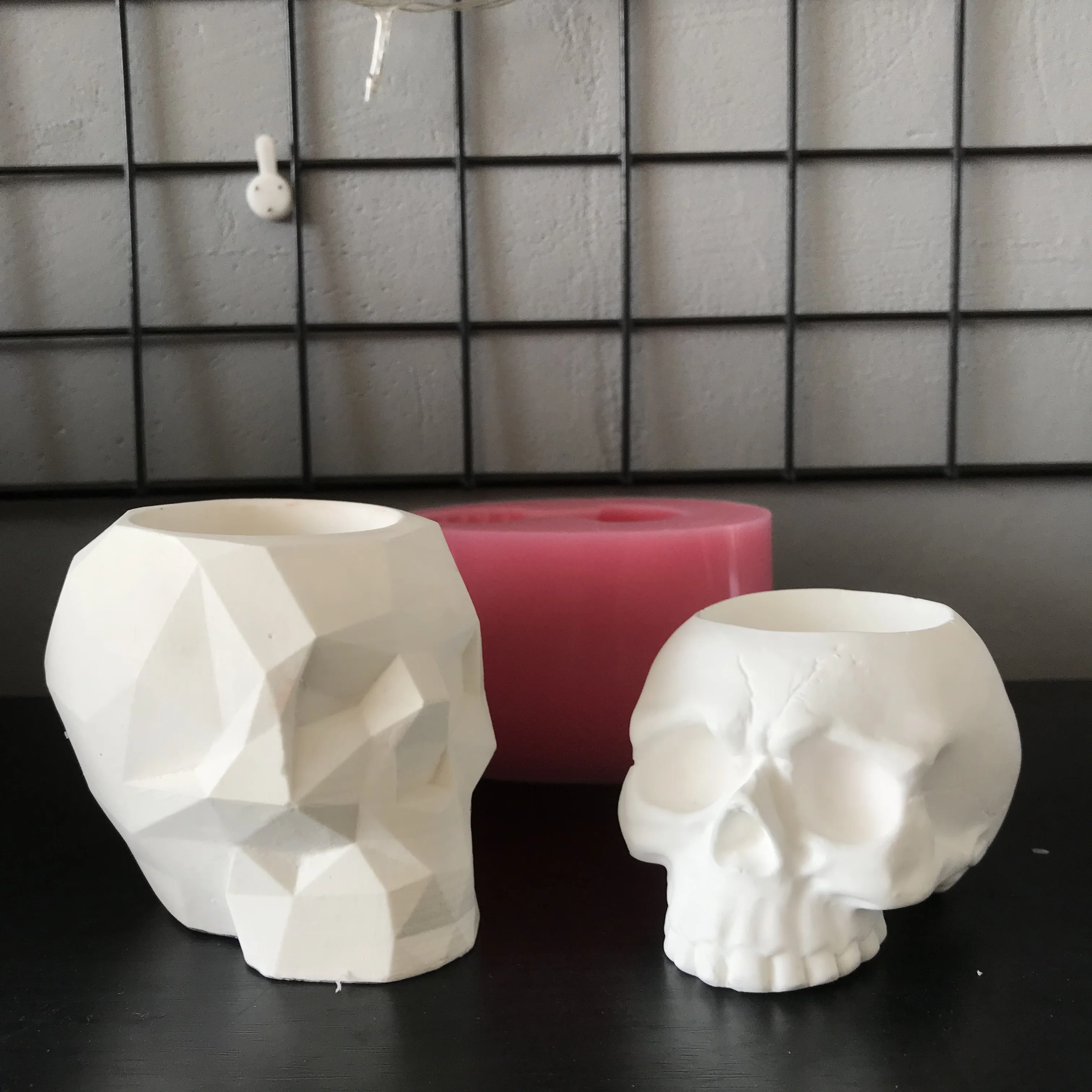 Small Skull Candlestick Candle Tray Molds Decorating Resin Craft Silicone Concrete Mould Pen Holder Making Tools