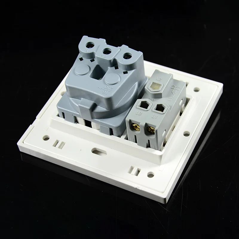 EU Household German standard 2-hole power plug wall socket with 1Gang 1Way Switch Socket  86 * 92mm flame retardant panel 16A