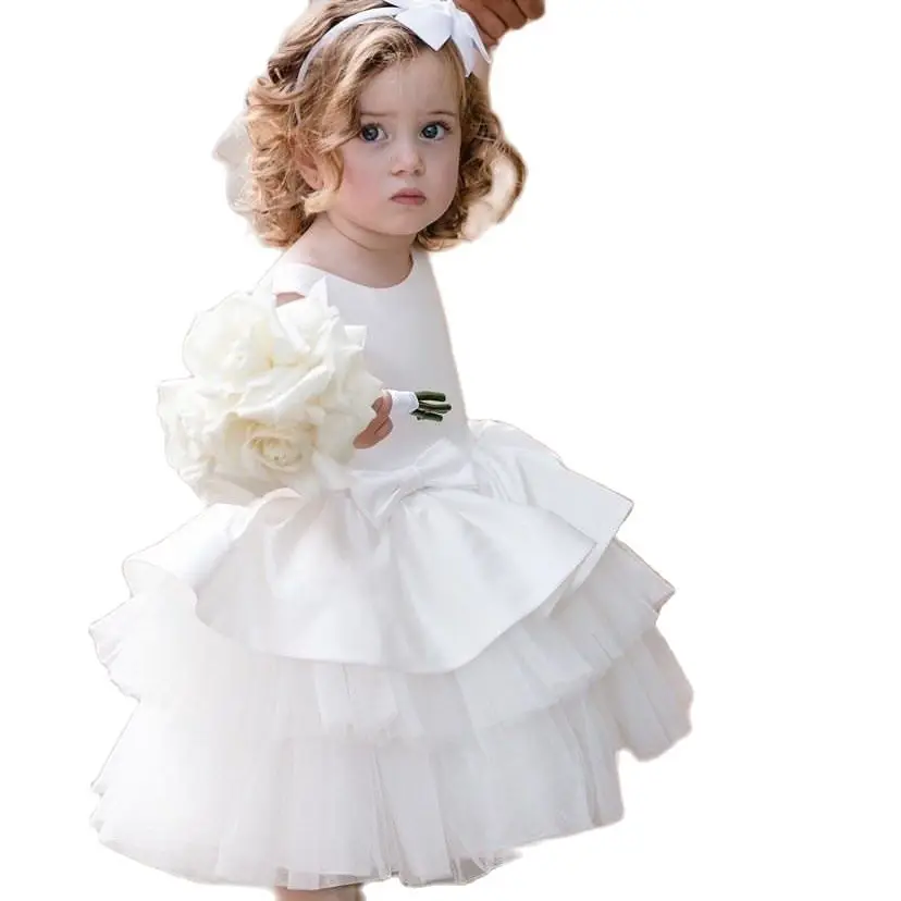 Abiti da ragazza di fiore eleganti bianchi al ginocchio per abiti da ballo per bambini in Tulle con fiocco in Tulle