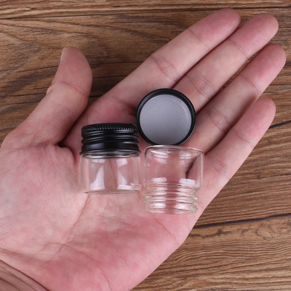 5pcs 10ml 30*30mm Glass bottles with Black Aluminum Caps Potion bottles Glass Jars Glass vessels Glass bottle for Wedding party