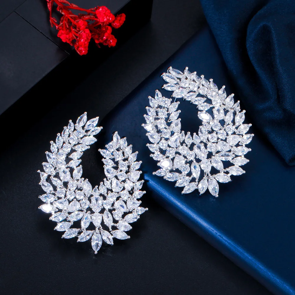 Pera High Quality African CZ Gold Color Big Statement Leaf Shape Crystal Drop Earrings for Women Engagement Party Jewelry E673