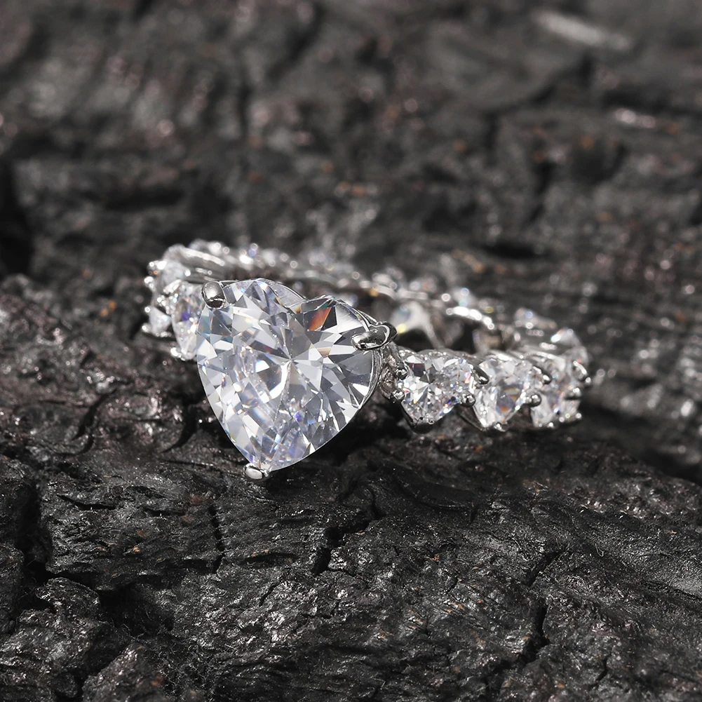 THE BLING KING Luxury New Fashion Iced Out Water Drop Pink Bling CZ Heart Rings For Girl Women Charm Valentine's Day Gift