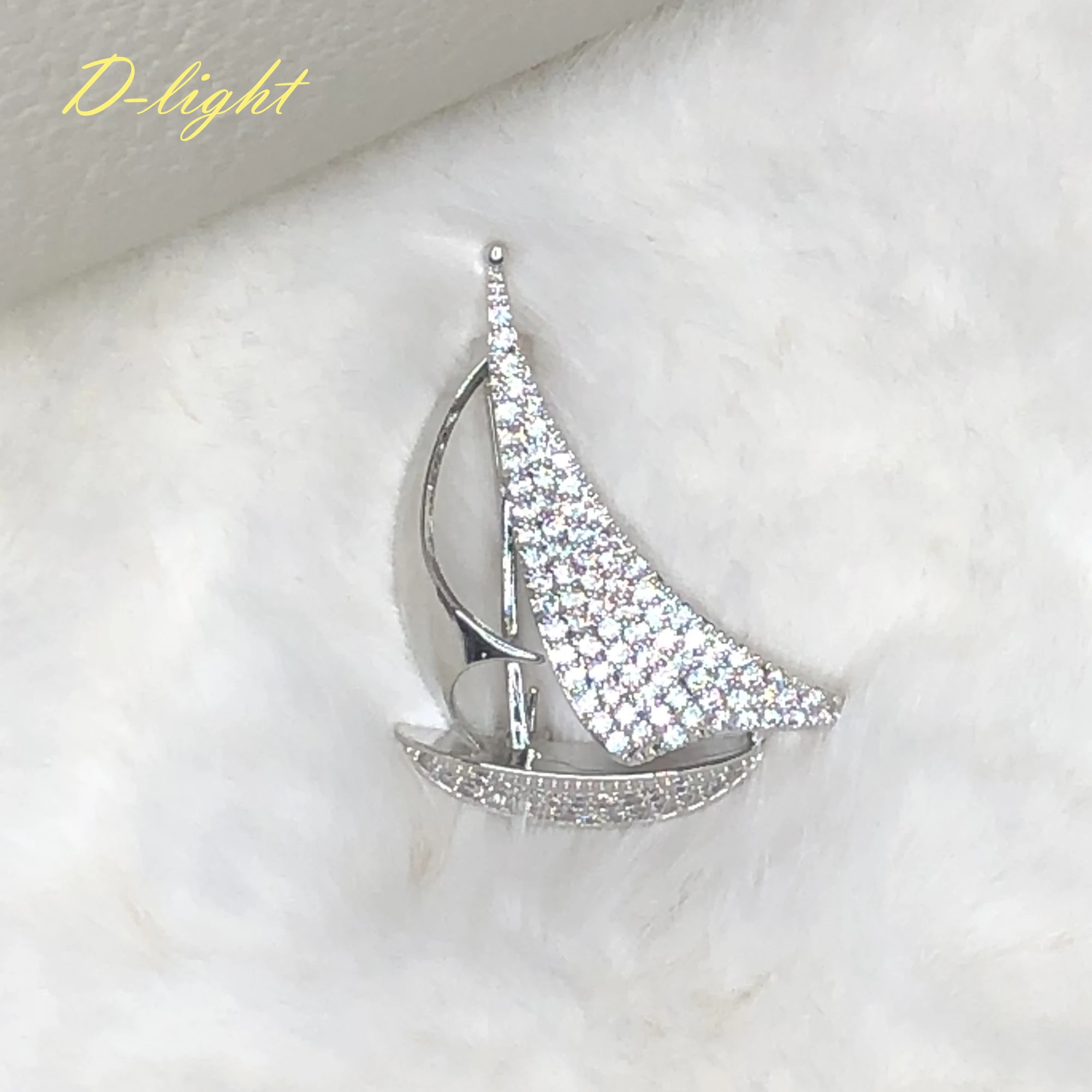 Luxury Captain Sailing Boat Brooches Copper Cubic Zircon Men Women Lapel Collar Sweater Jewelry Pin Gift Accessory Top Quality