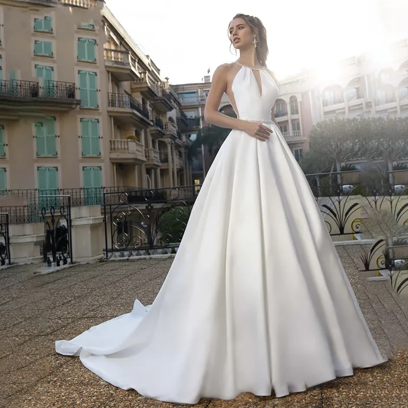 Vestido De novia De satén con Espalda descubierta, traje De novia De princesa, línea A, Halter, cuentas, botones, tren, novedad De 2024