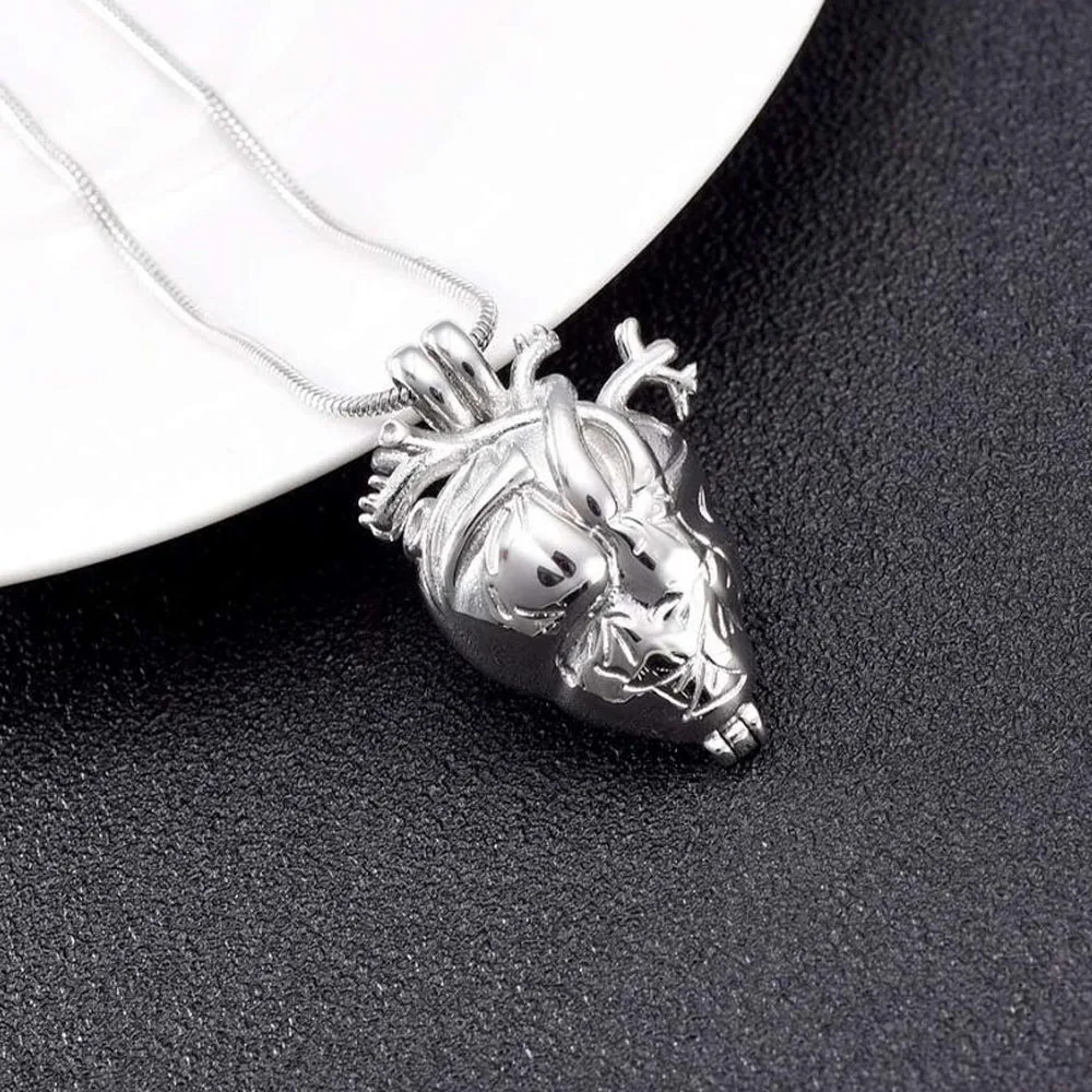 Dropship Fashion Anatomical Heart Memorial Necklace Cremation Jewelry Eternity Ashes Urn Keepsake Pendant for Men Women