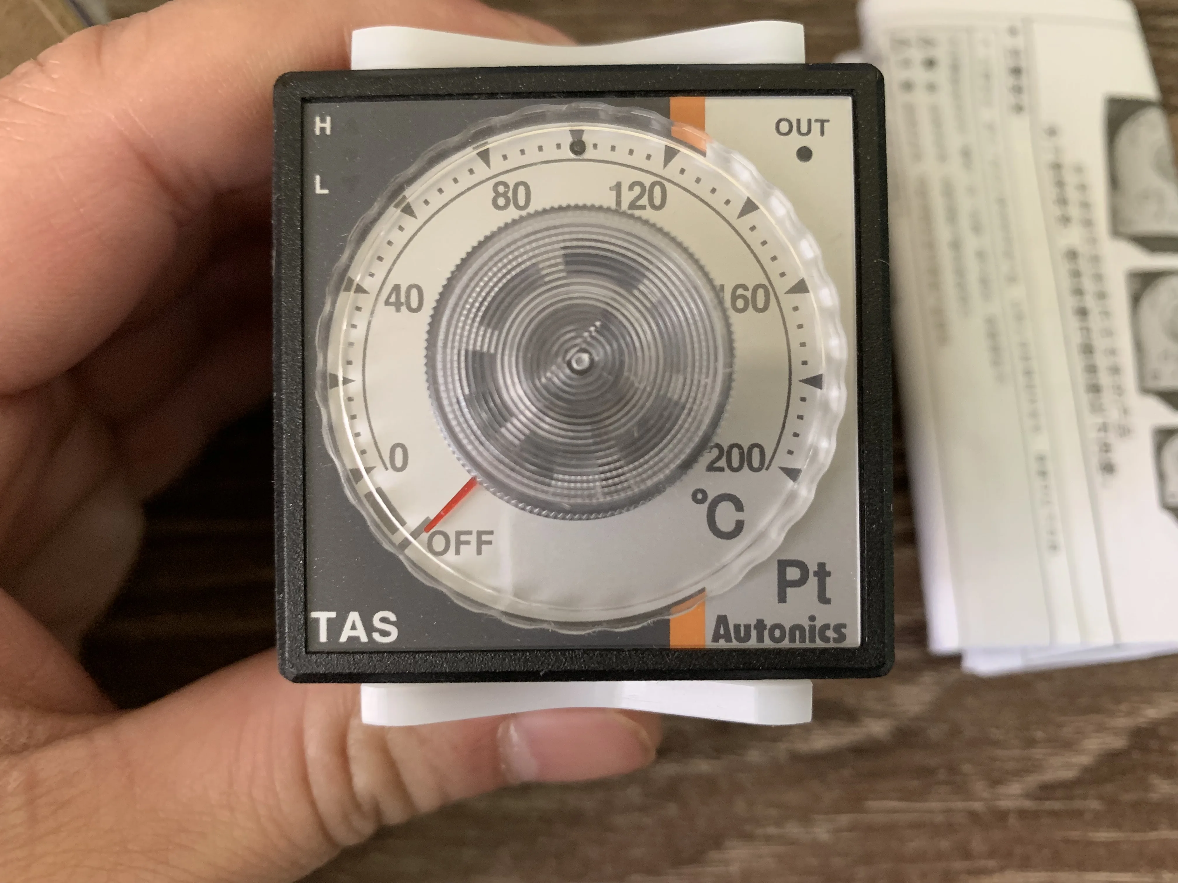 New original authentic version  TAS-B4RP2C   replace of TOS-B4RP2C  Autonics thermostat temperature controller