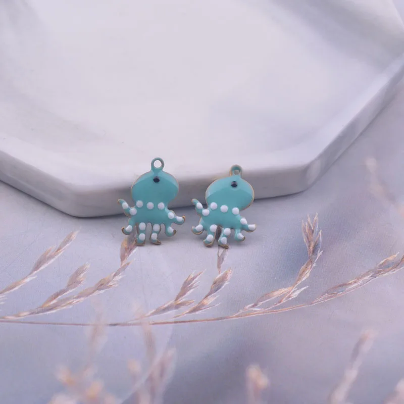 30pcs  11*14mm Double Faced Enamelled Octopus Charms Animal Pendant  Diy Jewelry Accessories