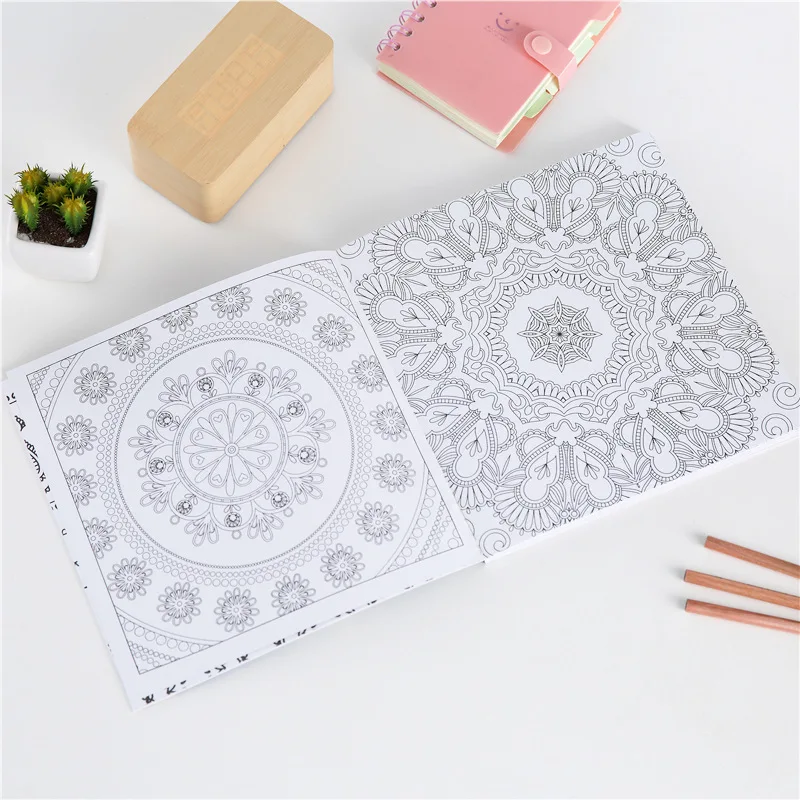 128หน้า DIY ผู้ใหญ่ความเครียด Reliever สีโน้ตบุ๊ค Zen Mandalas ดอกลำโพง Graffiti การเรียนรู้โน้ตบุ๊คเด็กของเล่น