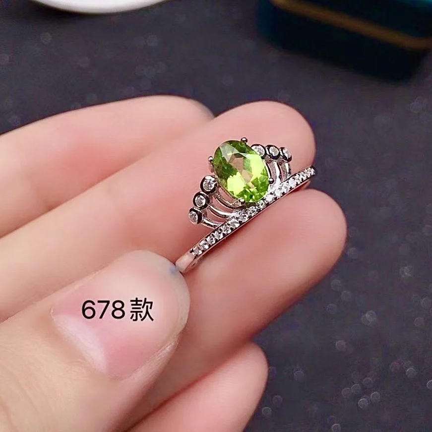 Design Silver Silver Crystal Ring for Young Girl 5mm*7mm VVS Grade Natural Peridot Ring 925 Sterling Silver Peridot Jewelry