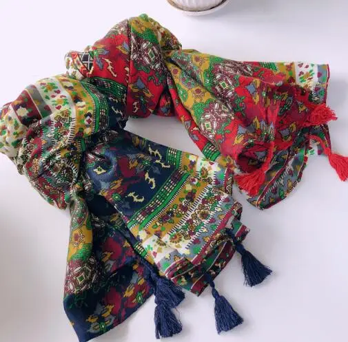 2021 New Spring And Autumn Middle Thick Scarf Bohemian Flower Printed Cotton Shawl Fashion Scarves For Ladies