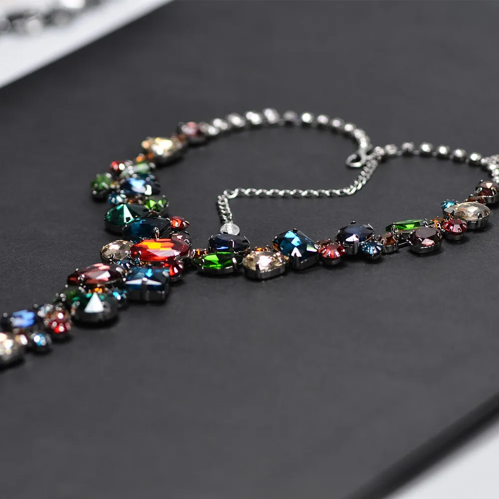 Luxury Colorful Rhinestone Necklace Bridal Jewelry Special-Shaped Crystal, Retro Personality, Prom Wedding Accessories CORUIXI