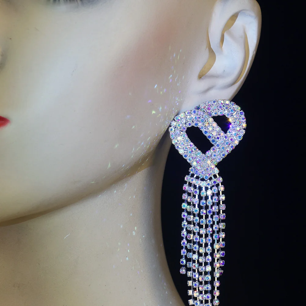 Fashionable Summer Women's  Heart Shaped Rhinestone Tassel Drop Earrings For Ladies Exaggerated Crystal Statement Eardrop