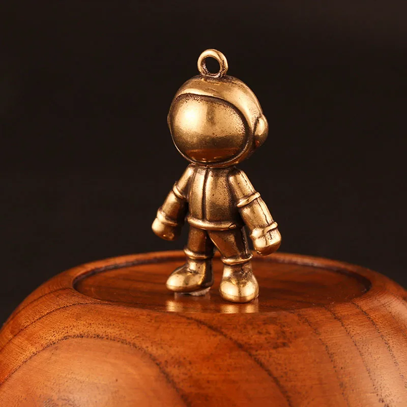 3D Astronaut Space Robot Brass Keychain Pendant Men Car Waist Buckle Hanging Copper Key Chain Ring Charm Accessories Friend Gift