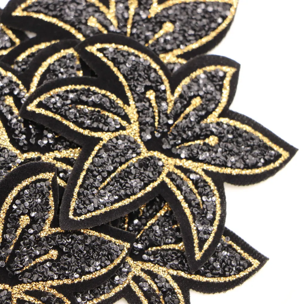 5pcs/lot 6cm Glitter Black Flower Patch DIY Iron On  Stickers for Sweater Dress Shirt Sewing Fabric Appliques Handmade Badge