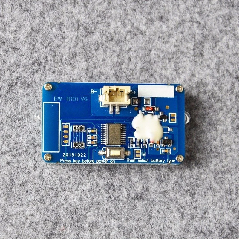 Vendita calda TH01 Percentuale di carica rimanente Batteria al piombo ad alta precisione Batteria al litio Tester del pannello di visualizzazione della batteria