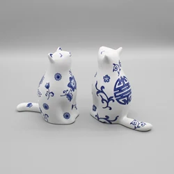 Pair of ceramic cats, kitty statuettes, table accessory, home decoration
