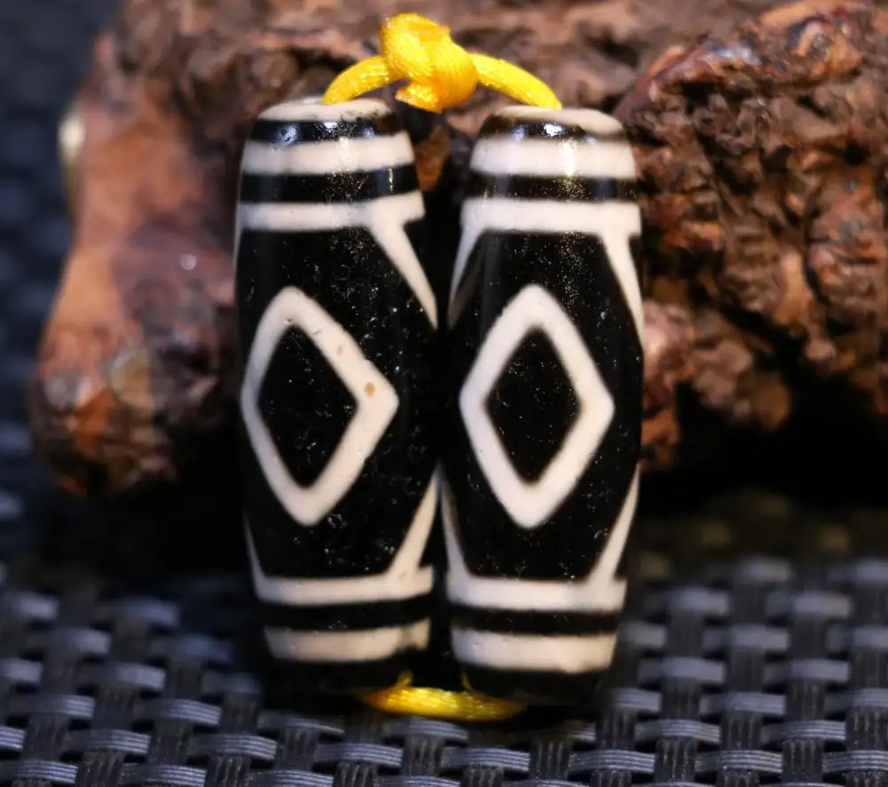 Treasure Talisman pair of Magic Energy Tibetan old Agate 2 eye Tiger-tooth totem dZi Bead 38*13mm  FR ZZY timestown