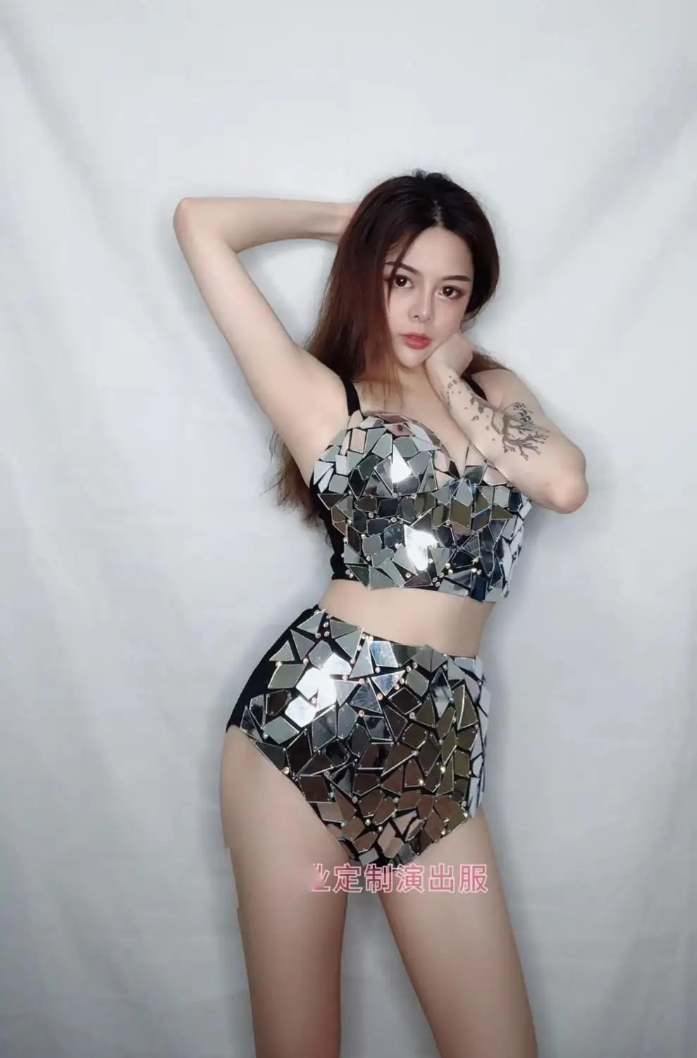 Kostiumy tancerki GoGo z baru Ds, kostiumy DJ-a, srebrne lustrzane bikini, fajny kostium do tańca scenicznego