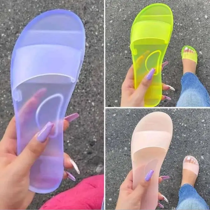 2023 summer women new plus size sandals casual transparent jelly color flat bottom plus size beach shoes ladies one-word slipper