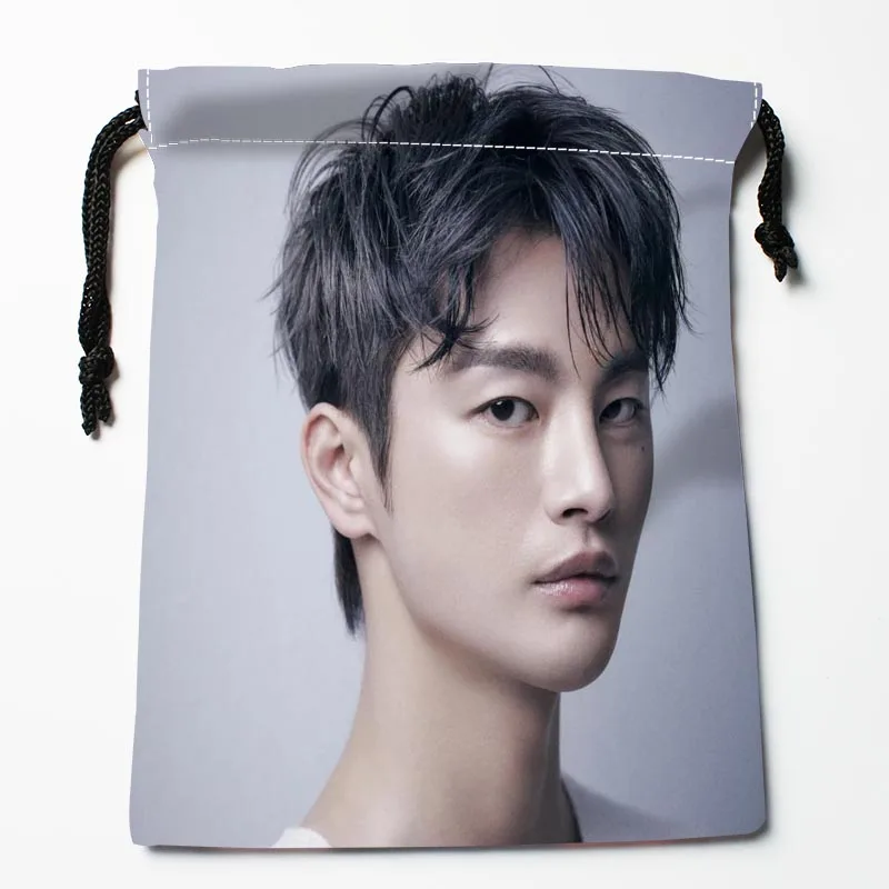 Custom KPOP Seo In Guk borse con coulisse borse portaoggetti In tessuto con stampa moda antipolvere regalo festivo per ragazze dei ragazzi 18x22cm