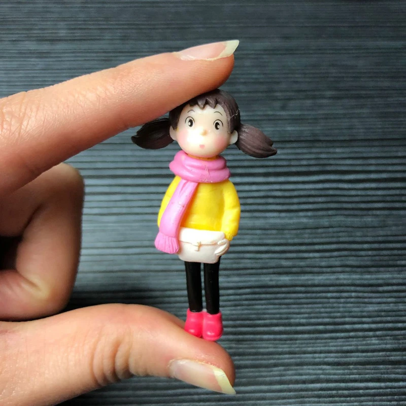 Figura de Toro Mei en ropa de invierno para niños, Mini figura de Anime japonés de 1 piezas, modelo de muñeca, decoración de micropaisaje para el hogar, juguete de oficina para niños