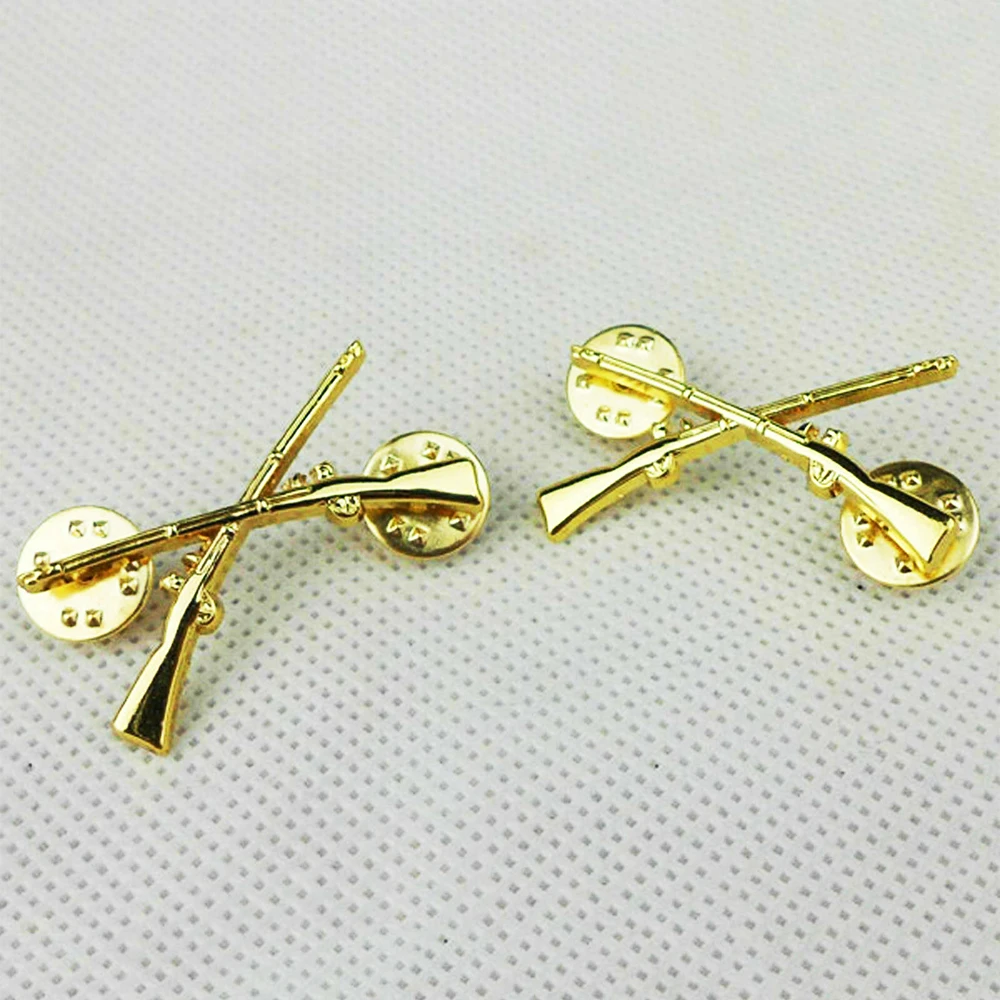 PAIR WWII STYLE US ARMY INFANTRY OFFICER COLLAR INSIGNIA PIN BADGE GOLD