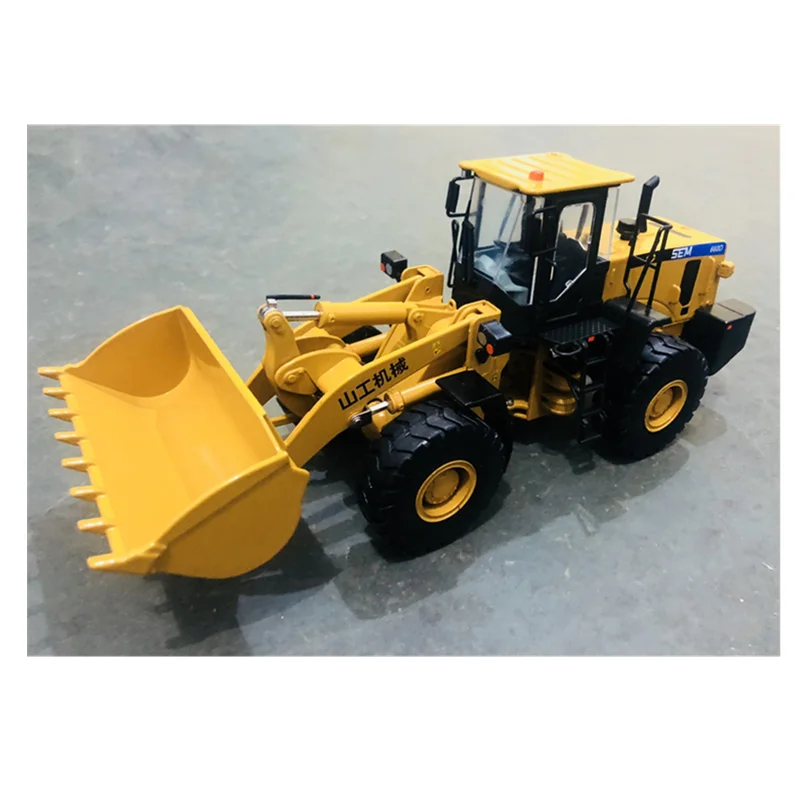 Diecast 1:32 Scale 660D Metal Forklift Parts Machine Alloy Engineering Transport Truck Collectible Decoration Model Vehicle Toy