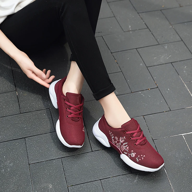 

tenis feminino Women Tennis Shoes Breathable Mesh lace up Female Sock Footwear Ourdoor Women Sneakers Thick Bottom Platform