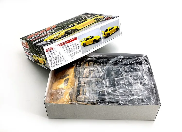 Aoshima 05955 1/24 Initial D FD3S RX-7 W/ figure Racing Sport Vehicle Car Handmade Hobby Toy Plastic Model Building Assembly Kit