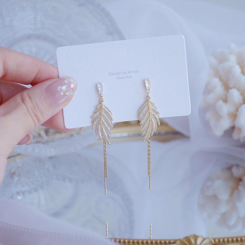 Exquisite Design Gold Leaf Tassel Stud Earring for Women 14k Plated Gold Micro Pave Zircon Earring Bohemia Jewelry Accessories