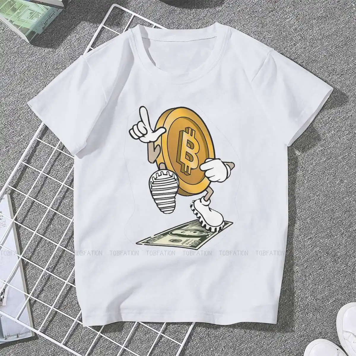 Stepping On 100 Dollar Bill Women Tshirts Bitcion Sign Art Grunge Vintage Female Clothing Cotton Graphic Short Sleeve